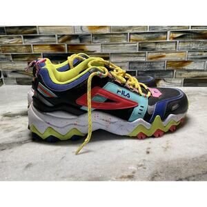 Women’s Fila Oakmont TR Athletic Shoe Sneaker 1980s Retro Style Size 9